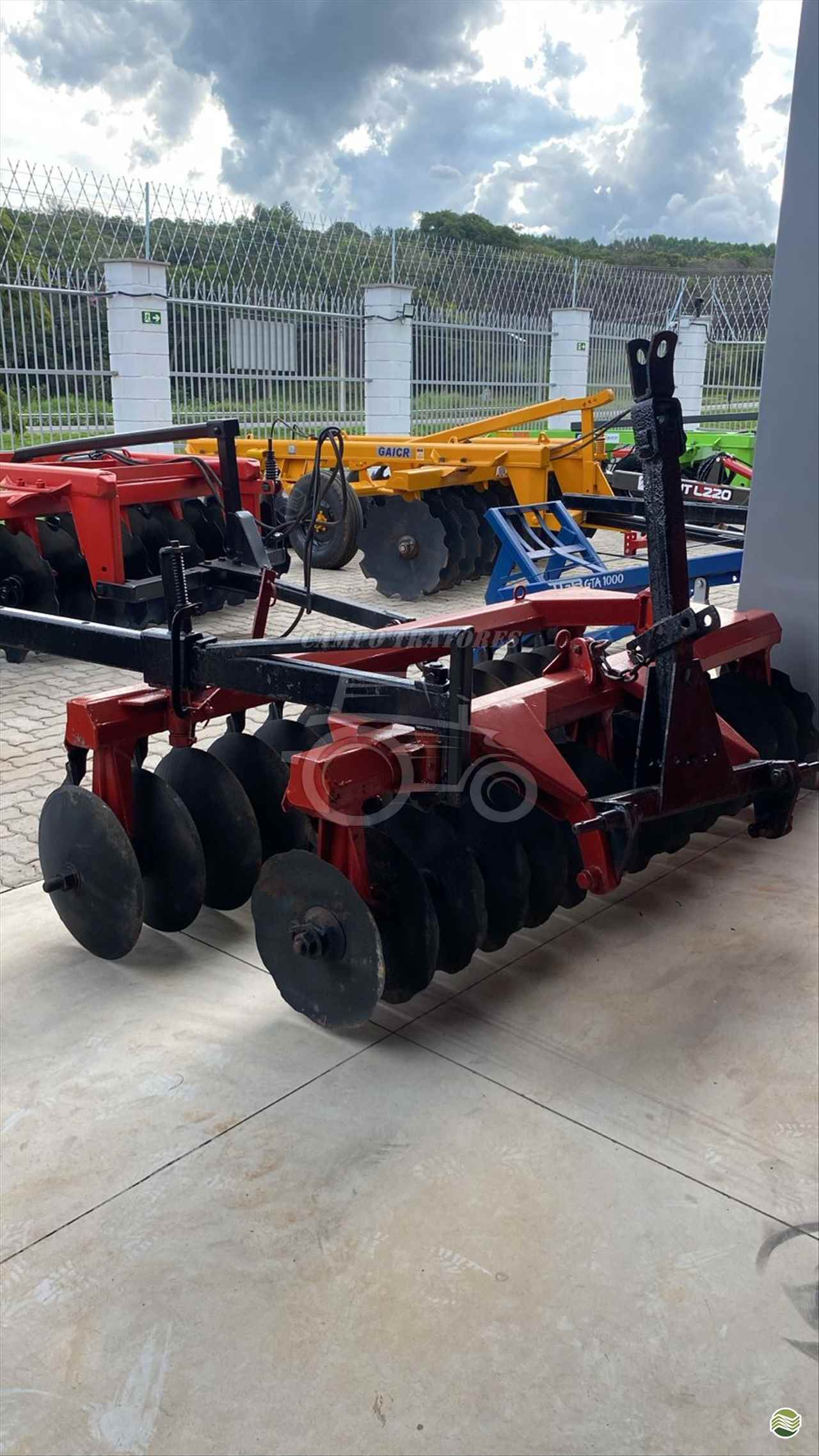 IMPLEMENTOS AGRICOLAS GRADE NIVELADORA NIVELADORA 28 DISCOS Campo Tratores SAO CARLOS SÃO PAULO SP